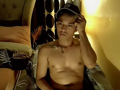 AsianHorseCockOwen online show from November 2025 02:00:02 AM