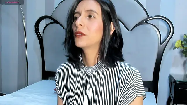 MiaAmore  online show from October 2025 07:45:02 PM