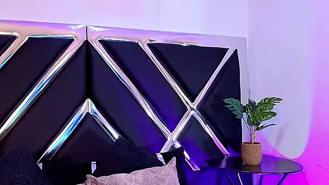 AlekRuizx online show from October 2025 03:27:01 AM