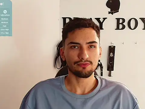 AlekRuizx online show from October 2025 02:27:01 PM