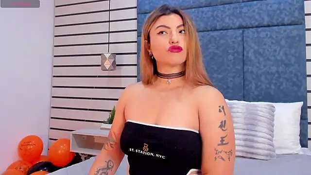 NatyLeone online show from November 2025 07:27:02 PM