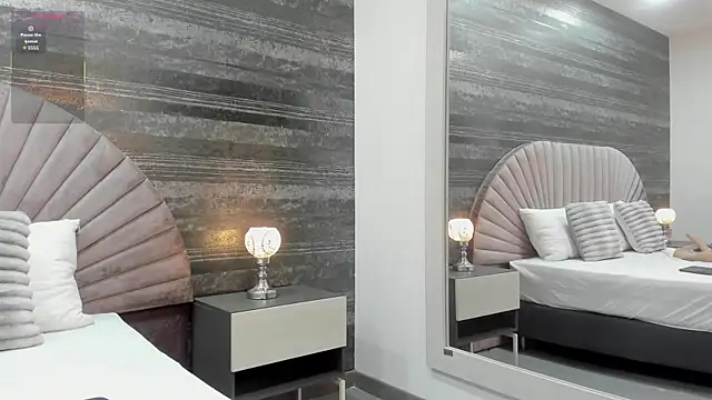 NatyLeone online show from December 2025 02:13:02 PM