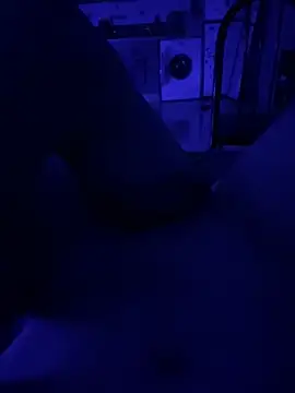 Snapshot of MilenaDyw chatting on November 2025 10:15:01 PM MilenaDyw online show from November 2025 10:15:01 PM