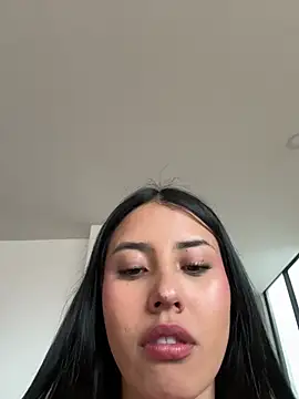 Victoria alson online show from April 2026 07:05:02 PM