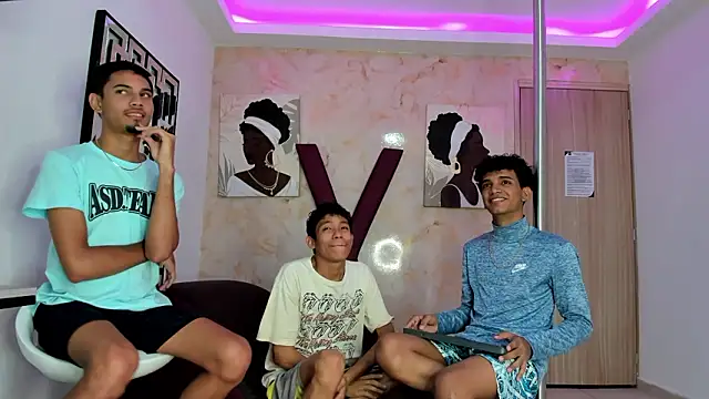 BEAUTY BOYS1 online show from March 2026 01:33:01 PM