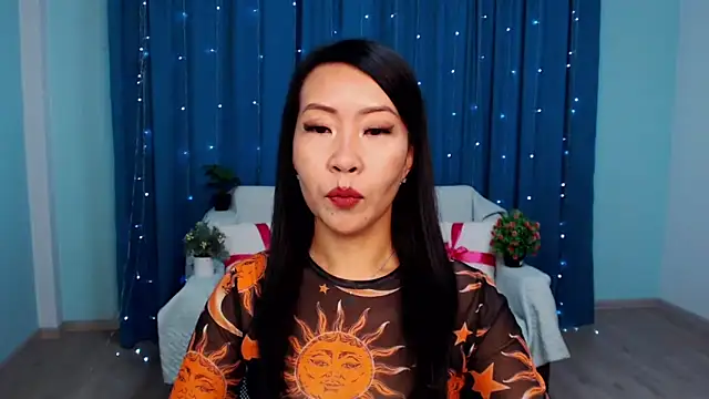 LiaPak online show from September 2025 11:59:01 PM