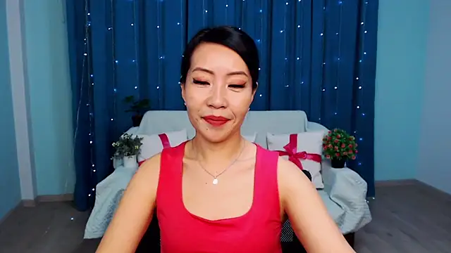 LiaPak online show from November 2025 01:05:02 AM