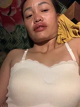 Snapshot of rosa-1200 chatting on September 2025 08:43:02 PM rosa-1200 online show from September 2025 08:43:02 PM