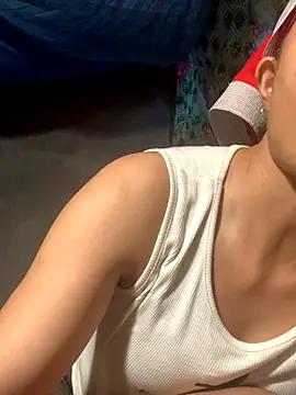 Snapshot of rosa-1200 chatting on October 2025 04:21:02 AM rosa-1200 online show from October 2025 04:21:02 AM