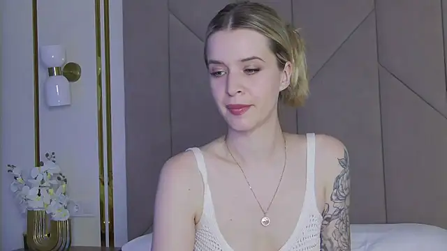 Touch me online show from October 2025 04:27:01 PM