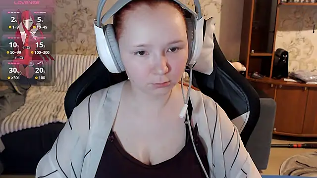 PansyBorriello online show from October 2025 04:19:01 PM