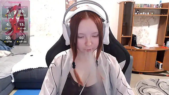 PansyBorriello online show from October 2025 04:11:01 PM