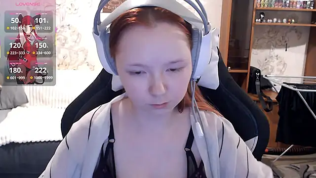 PansyBorriello online show from October 2025 04:30:02 PM