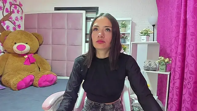 Tammy Thompson  online show from March 2026 02:01:01 PM