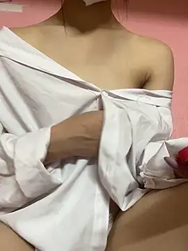 Leyleisanmay online show from September 2025 03:01:01 PM