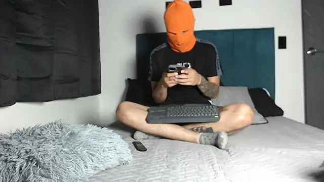 Snapshot of Warmteam777 chatting on September 2025 11:21:01 PM Warmteam777 online show from September 2025 11:21:01 PM