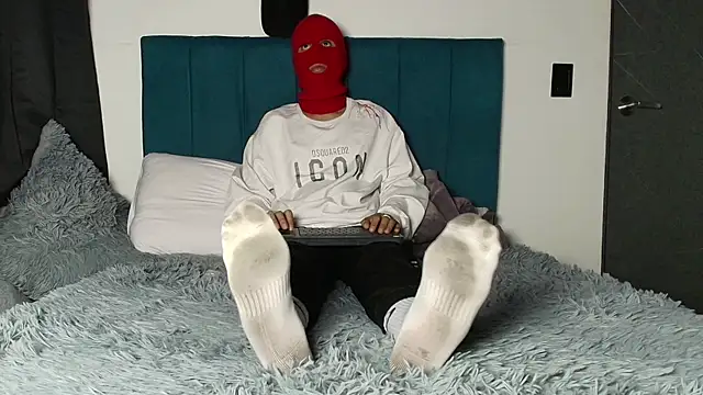 Snapshot of Warmteam777 chatting on October 2025 11:14:02 PM Warmteam777 online show from October 2025 11:14:02 PM