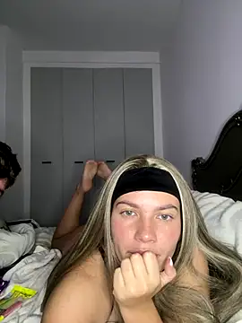 little lola x online show from October 2025 09:26:02 PM