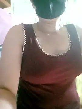 Surrilove online show from April 2026 06:19:01 AM