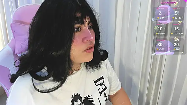 mia yeager online show from November 2025 12:54:01 AM