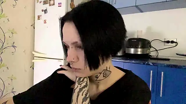 CandaceBlaze online show from November 2025 08:21:01 PM