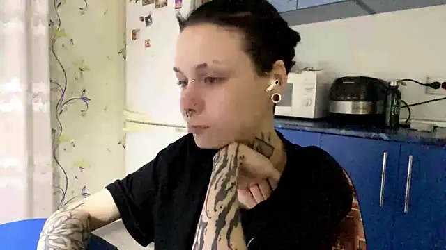 CandaceBlaze online show from November 2025 08:09:02 PM