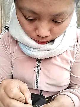 venu00 online show from February 2026 02:33:01 AM