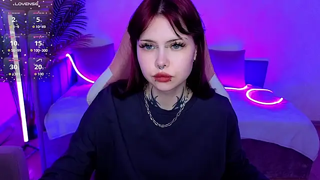 Morana Batt online show from November 2025 01:37:01 AM