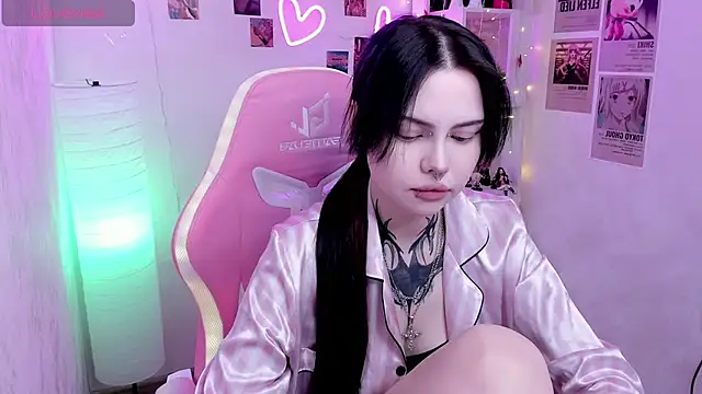 Morana Batt online show from April 2026 02:17:02 AM