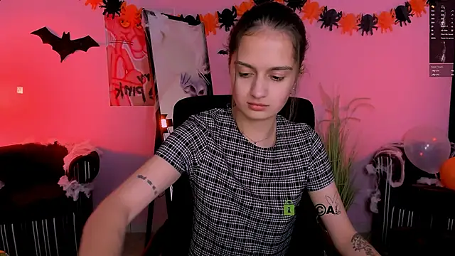 talia seduce online show from October 2025 02:41:02 PM