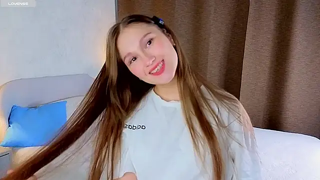 Snapshot of MelaniSeiver chatting on September 2025 01:08:02 AM MelaniSeiver online show from September 2025 01:08:02 AM