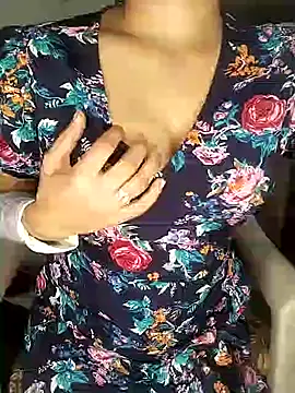 Savita2310 online show from November 2025 06:52:01 PM