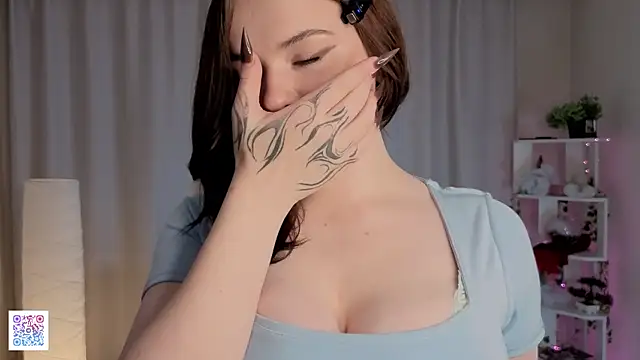 ThuBoppre online show from October 2025 05:34:01 PM