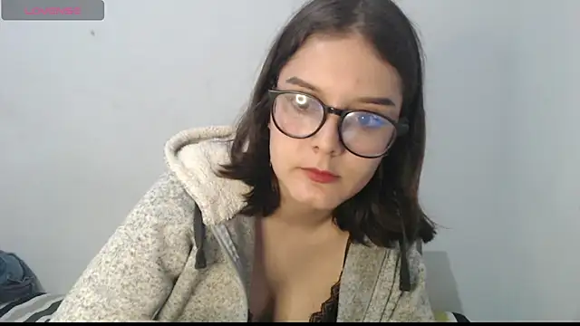 MadieLorez online show from September 2025 04:14:02 AM