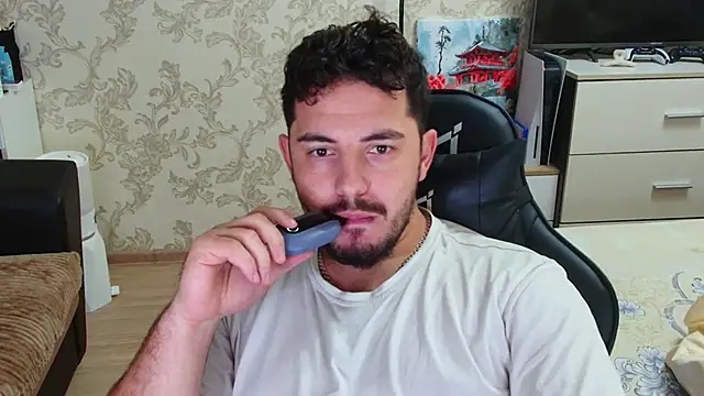 Sam Gladiator online show from September 2025 08:34:01 PM