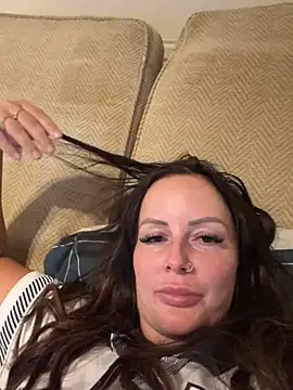 nightingale27 online show from September 2025 06:40:01 PM