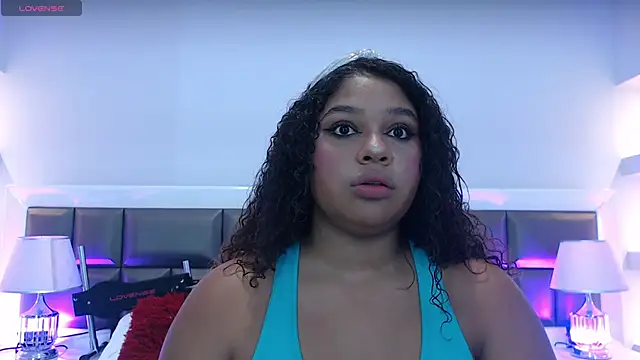 LennaEvans online show from September 2025 12:41:02 PM