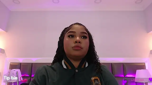 LennaEvans online show from October 2025 11:33:02 AM