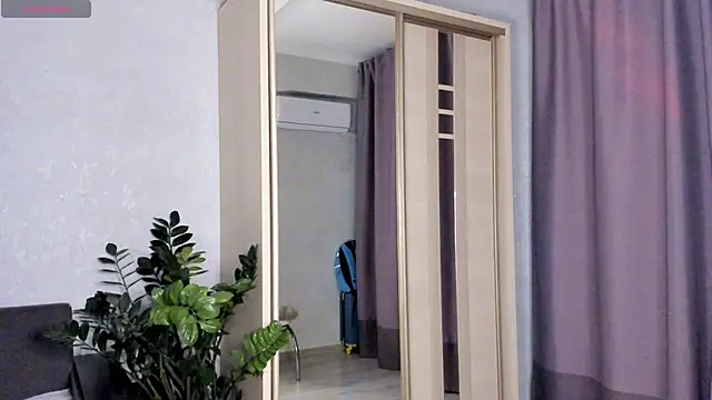 SaraShine  online show from October 2025 07:58:02 PM