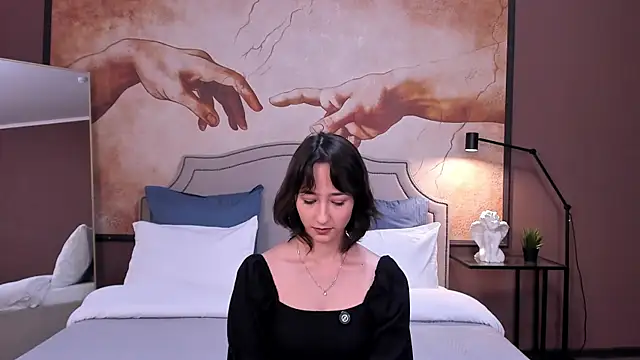 EmilySwonn online show from October 2025 04:06:02 PM