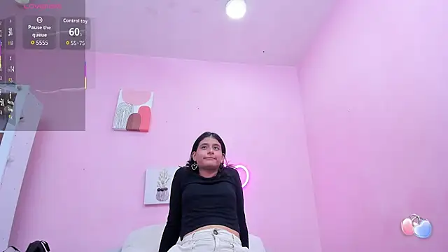 Snapshot of Georgina_Ferri_ chatting on September 2025 05:13:02 PM Georgina Ferri online show from September 2025 05:13:02 PM