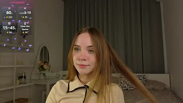 CarollSmithh online show from September 2025 08:44:02 PM