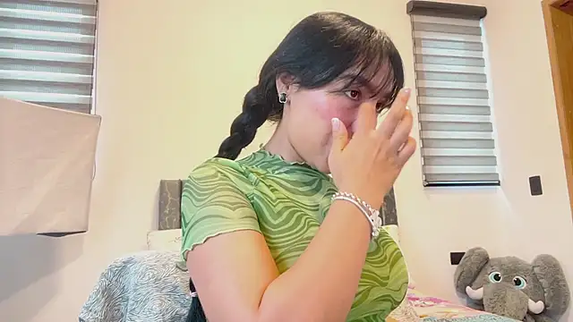 greciadom555 online show from September 2025 02:22:02 PM