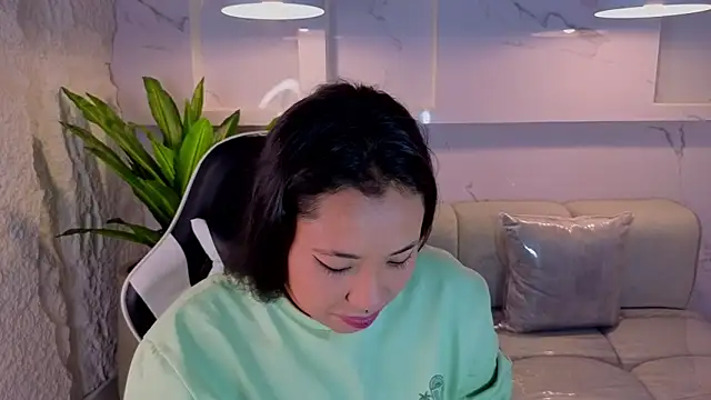 Hollypeyton Tp online show from September 2025 07:57:01 PM