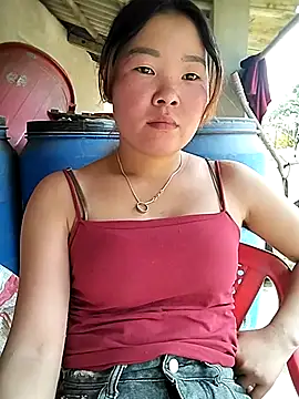 Snapshot of lylylove chatting on June 2026 04:11:02 AM lylylove online show from June 2026 04:11:02 AM