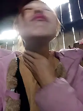 Ngocmi909 online show from November 2025 04:45:02 AM