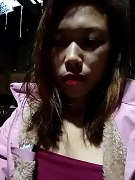 Ngocmi909 online show from November 2025 11:04:02 PM