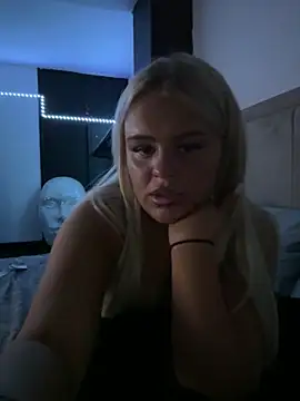 Zaraxrain online show from September 2025 12:32:02 AM