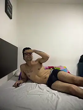 Deymon0777 online show from February 2026 06:42:01 PM