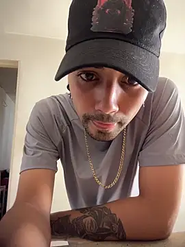 Deymon0777 online show from February 2026 04:50:01 PM